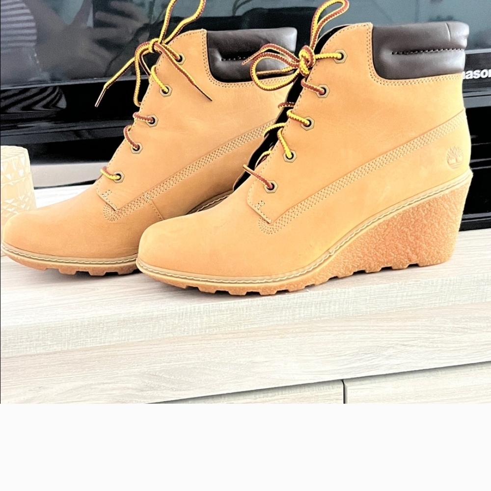 Timberland Women's Brown Wedge Boots